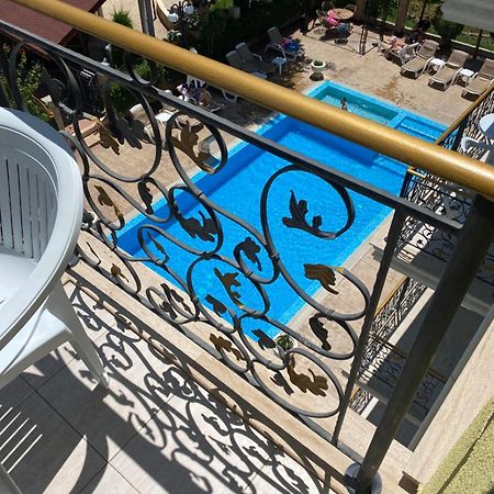 סאני ביץ' Апартамент На Солнечном Берегу מראה חיצוני תמונה